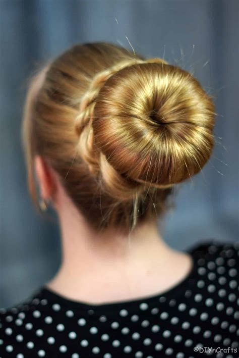  79 Popular How To Do A Hair Bun With Donut Trend This Years