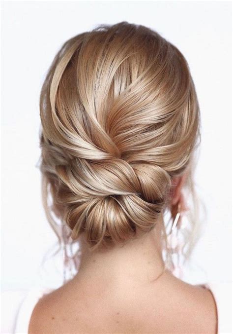  79 Stylish And Chic How To Do A Low Bun Wedding Hair With Simple Style