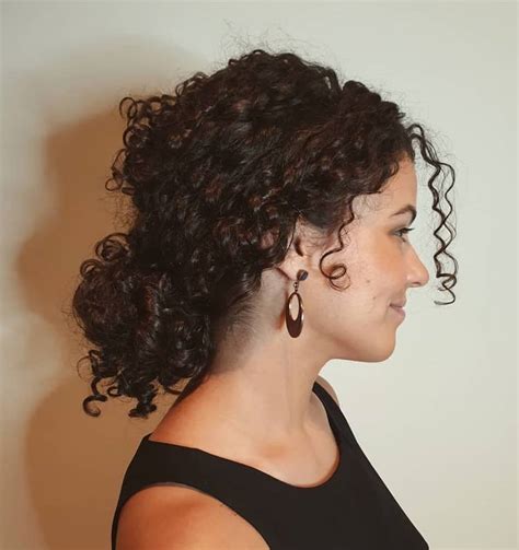  79 Ideas How To Do A Messy Bun Curly Hair For New Style