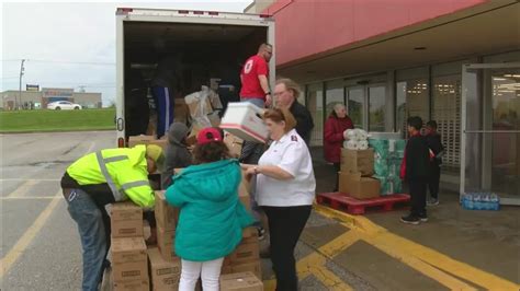 How To Donate Old Clothes To Salvation Army