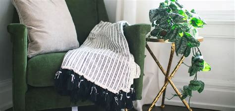 How To Drape Throw Over Chair