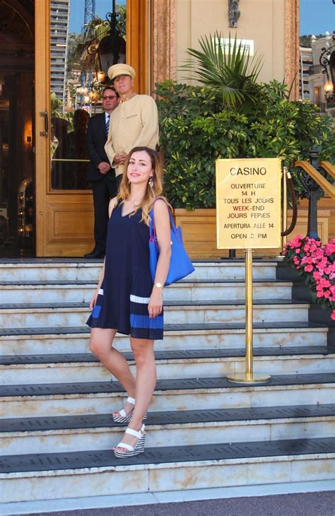 how to dress in monte carlo