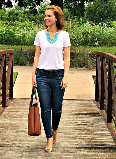 How to Dress Up a White TShirt and Jeans Mom Fabulous