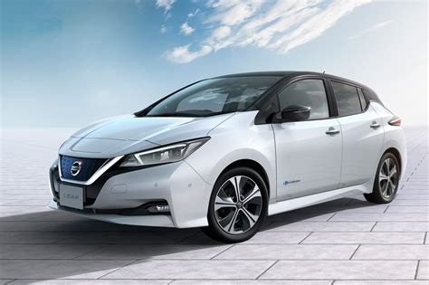 how to drive a nissan leaf electric