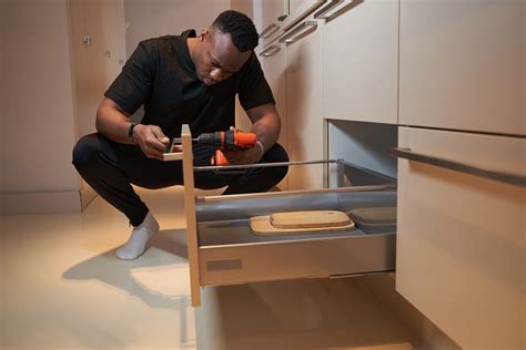 How To Fix A Broken Crisper Drawer