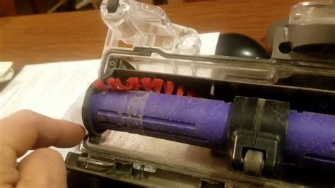 how to fix a dyson animal roller not turning