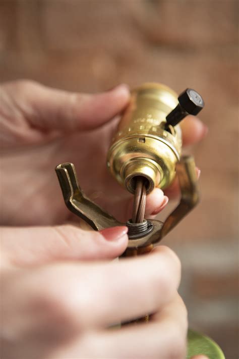 How To Fix A Lamp Switch