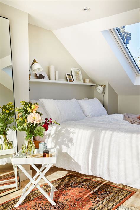 How To Fix A Small Bedroom