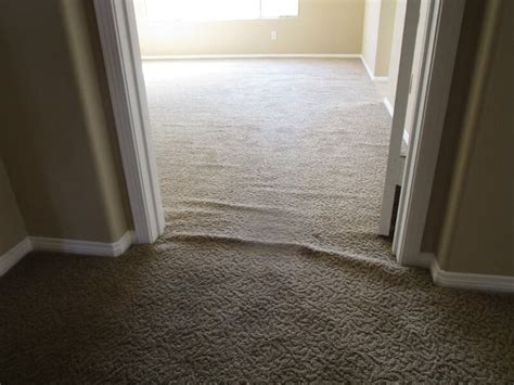 How To Fix A Wrinkle In The Carpet