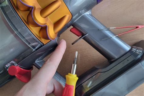 How To Fix Dyson Vacuum Button