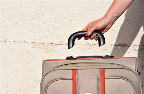 How To Fix Handle On Suitcase