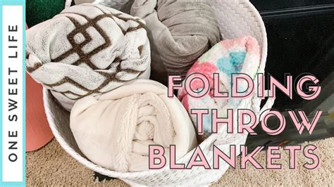 How To Fold A Blanket In A Roll