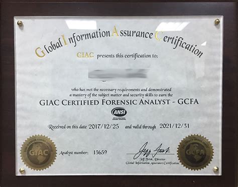 how to get a forensic analyst license