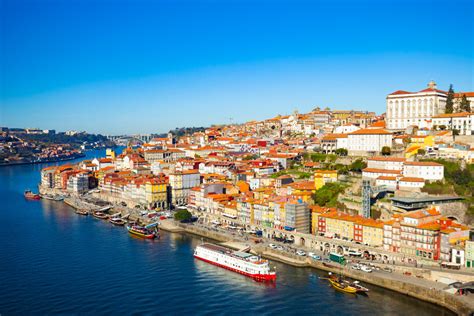 how to get around in porto portugal