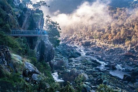 how to get to cataract gorge
