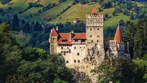 how to get to dracula's castle from bucharest