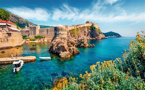how to get to montenegro from dubrovnik
