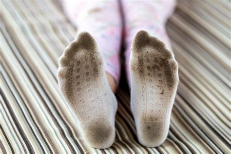 how to get white socks white again with bleach