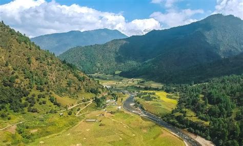 how to go to arunachal pradesh from delhi