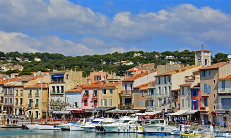 how to go to cassis from marseille