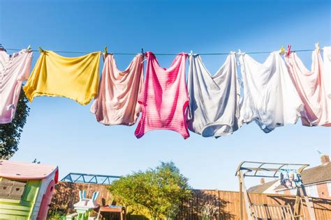 How To Hang Dry Clothes Quickly