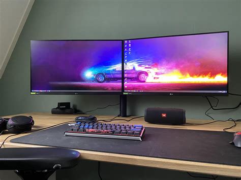 how to have two monitors with different resolutions
