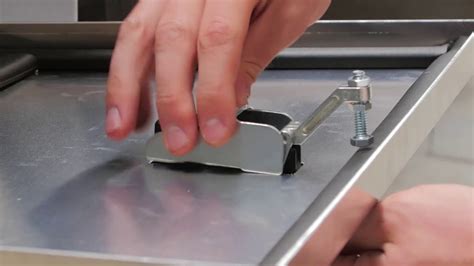 How To Install A Compression Latch