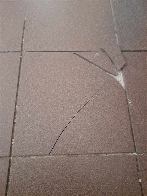 How To Joint Broken Tiles