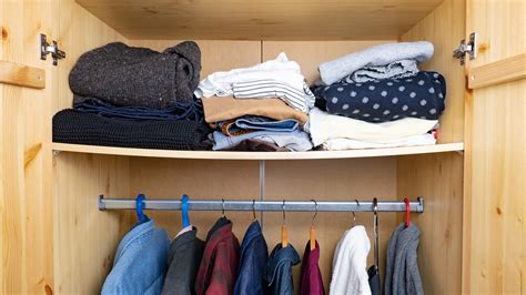 how to keep a long shelf from sagging
