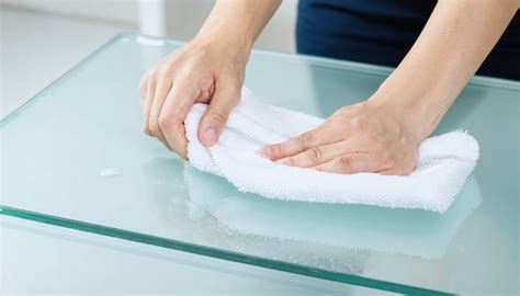 How To Keep Dust From Sticking To Plexiglass