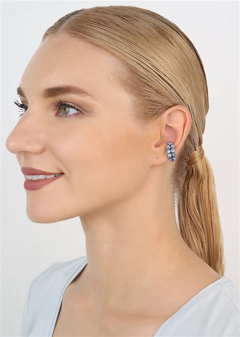 How To Keep Ear Cuff On