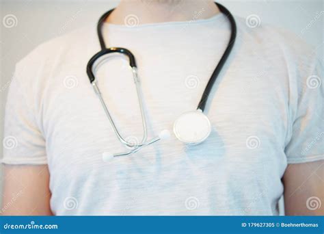 How To Keep Stethoscope Around Neck