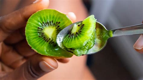 How To Know When To Eat A Kiwi
