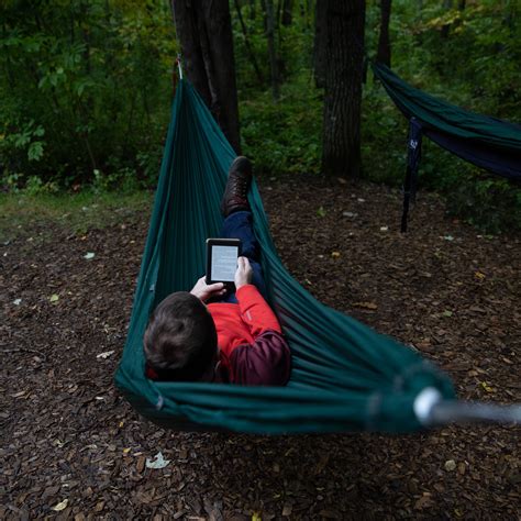 How To Lay In A Double Hammock