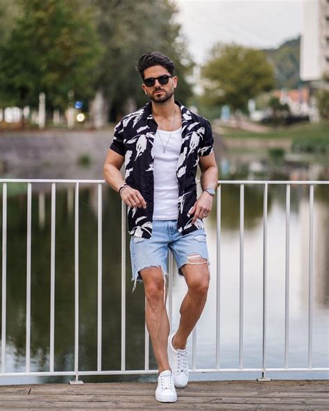 How To Layer Clothes Guys Summer