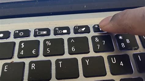 how to light the keyboard samsung