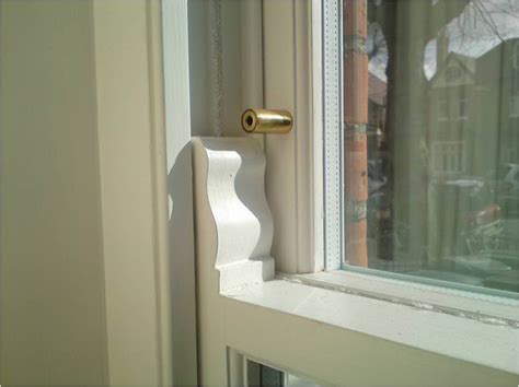 How To Lock Sash Windows Open