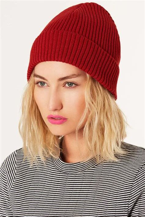 Unique How To Look Good In A Beanie With Short Hair Trend This Years