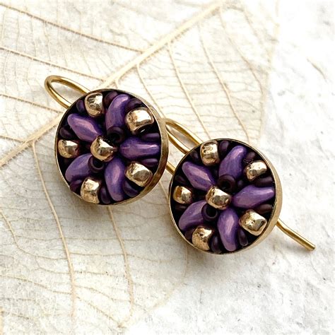 How To Make A Beaded Bezel Setting