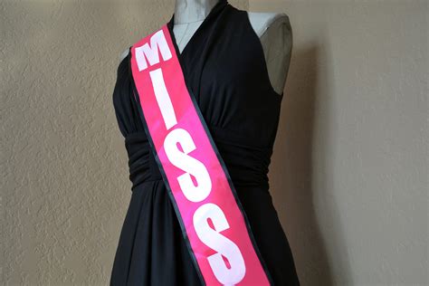 how to make a beauty pageant sash