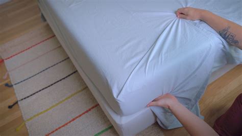 How To Make A Bed Without Flat Sheet