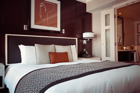 How To Make A Bedroom Look Like A Hotel