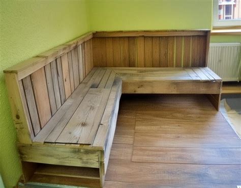 How To Make A Corner Bench From Pallets