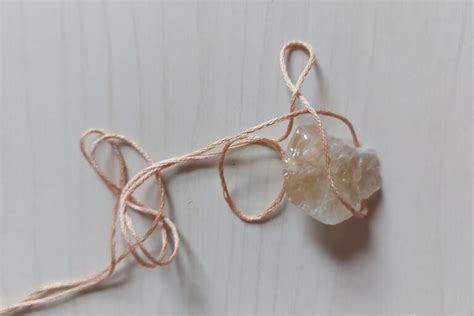How To Make A Crystal Holder With String