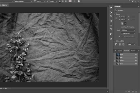 how to make a displacement map in photoshop