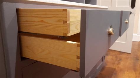 How To Make A Dovetail Drawer