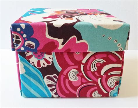 How To Make A Fabric Box With Lid