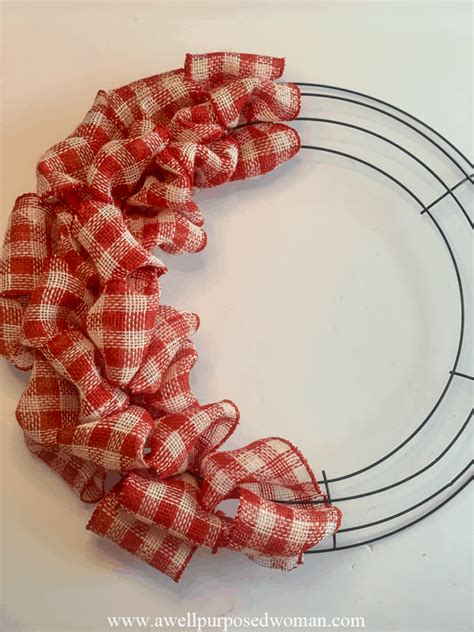 how to make a fall wreath with wire frame and ribbon