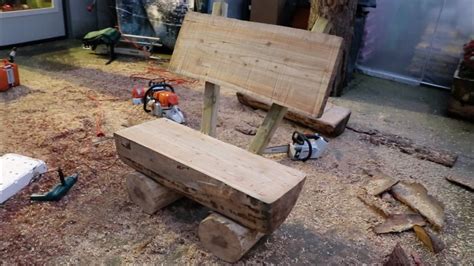 How To Make A Log Bench With A Chainsaw