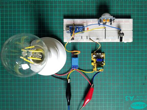 how to make a motion sensor light arduino
